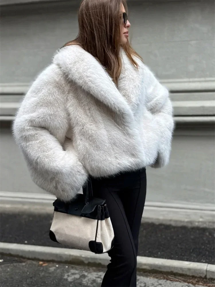 Winter Lapel High Waist Warm Loose Long Sleeve Commute Coat Female Fur Feather Fashion Fur Feather Outwear For Women
Winter Lapel High Waist Warm Loose Long Sleeve Commute Coat Female Fur Feather Fashion Fur Feather Outwear For Women