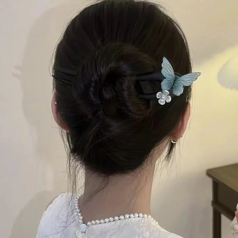 Blue Butterfly Flower U-Shaped Hairpin Chinese Style Exquisite Vintage Wooden Chignon Pin Daily
Blue Butterfly Flower U-Shaped Hairpin Chinese Style Exquisite Vintage Wooden Chignon Pin Daily