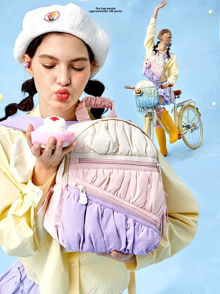 Design Sweet Heart Cake Backpack Lightweight Travel Bag for Women Youthful Style Zipper Closure Soft Fabric Backpack
Design Sweet Heart Cake Backpack Lightweight Travel Bag for Women Youthful Style Zipper Closure Soft Fabric Backpack