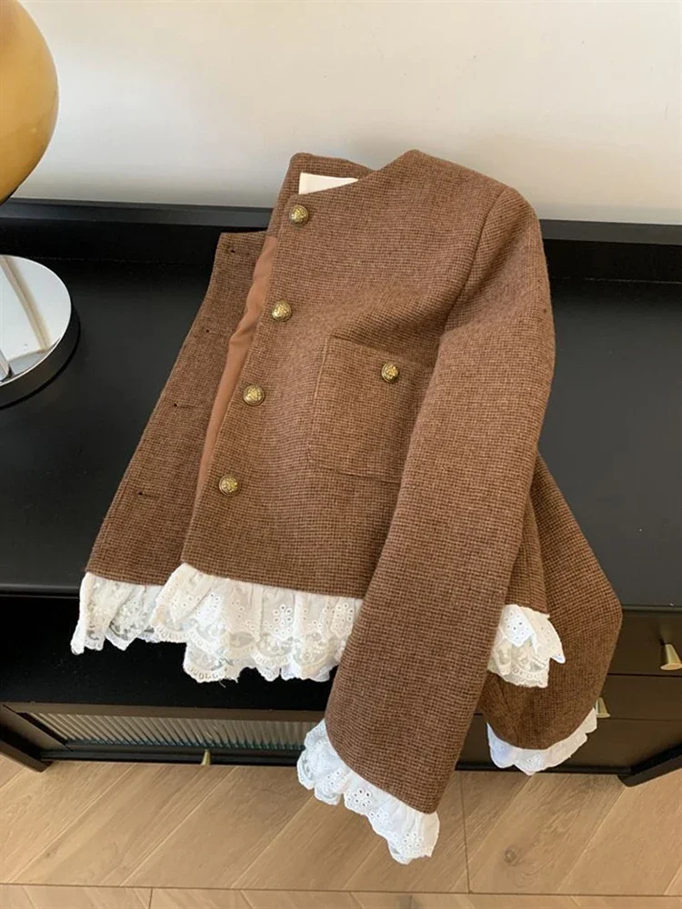 Lace Patchwork Ladies Blazer Jacket Korean Chic Single Breasted O Neck Coats Y2K Autumn Elegant Office Female Splicing Outwear
Lace Patchwork Ladies Blazer Jacket Korean Chic Single Breasted O Neck Coats Y2K Autumn Elegant Office Female Splicing Outwear