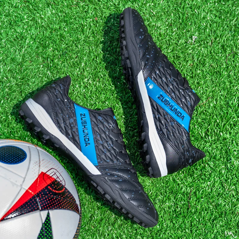 Hot sale High quality new men's football boots ankle indoor football shoes grass sports futsal football boots training
Hot sale High quality new men's football boots ankle indoor football shoes grass sports futsal football boots training