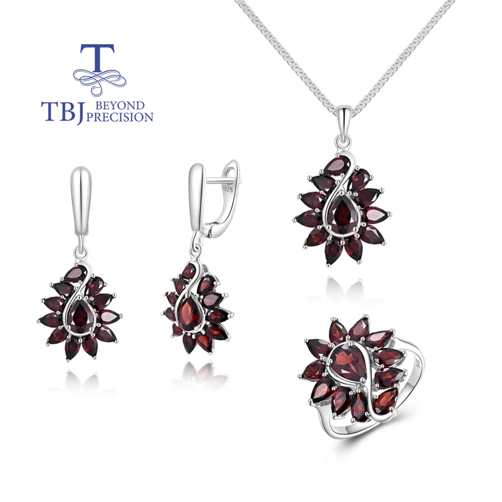 Luxury elegant January Birthstone Natural Garnet Ring Earrings necklace Silver jewellery set women Anniversary & banquet wear
Luxury elegant January Birthstone Natural Garnet Ring Earrings necklace Silver jewellery set women Anniversary & banquet wear