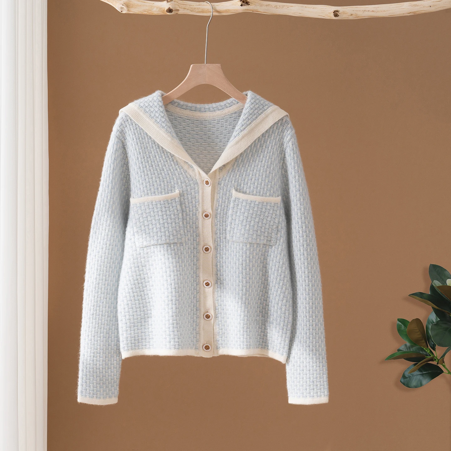 100% pure cashmere cardigan, navy collar, checkered casual, thickened high-end brand women's European sweater coat
100% pure cashmere cardigan, navy collar, checkered casual, thickened high-end brand women's European sweater coat