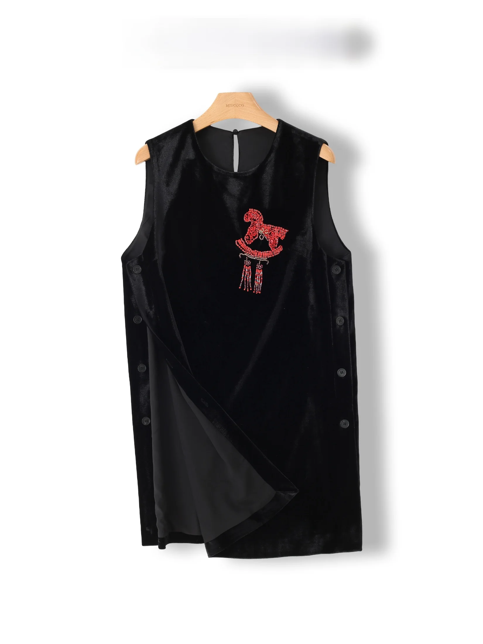 Velvet Dress Shirt Vest Women's Style Pearl Embellished Loose Waist Comfortable Fit Button up City Commute A-Line Skirt
Velvet Dress Shirt Vest Women's Style Pearl Embellished Loose Waist Comfortable Fit Button up City Commute A-Line Skirt