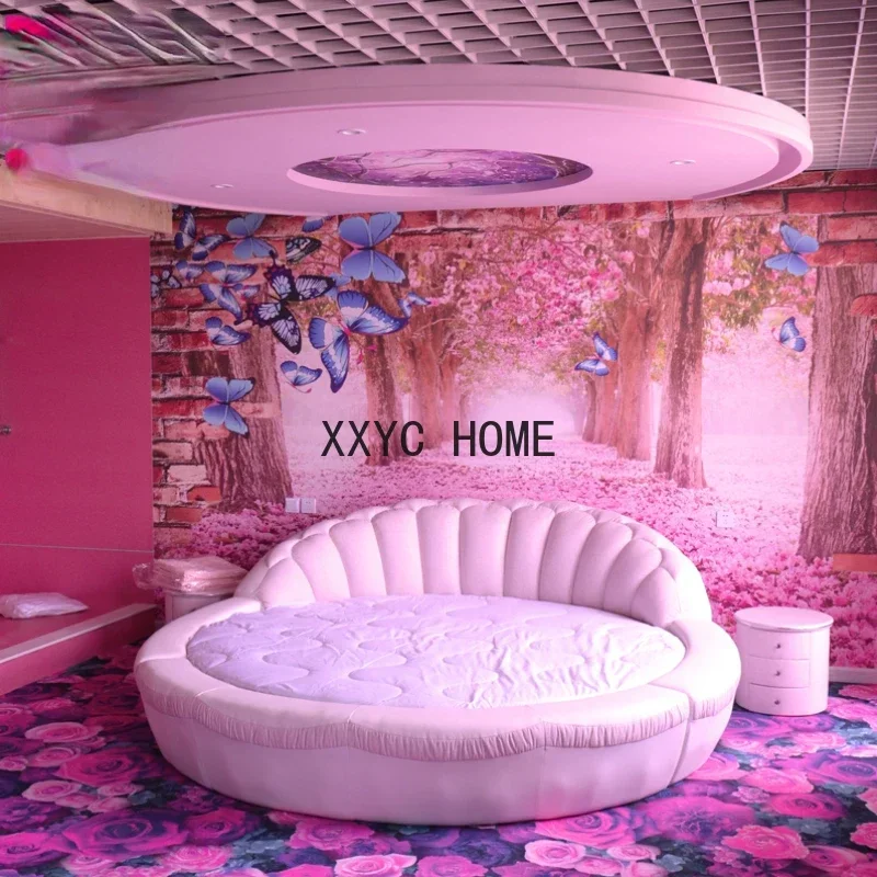 Top Layer Leather round Bed Leather Art Soft Bed 1.8 M Double Princess Fashion
Top Layer Leather round Bed Leather Art Soft Bed 1.8 M Double Princess Fashion