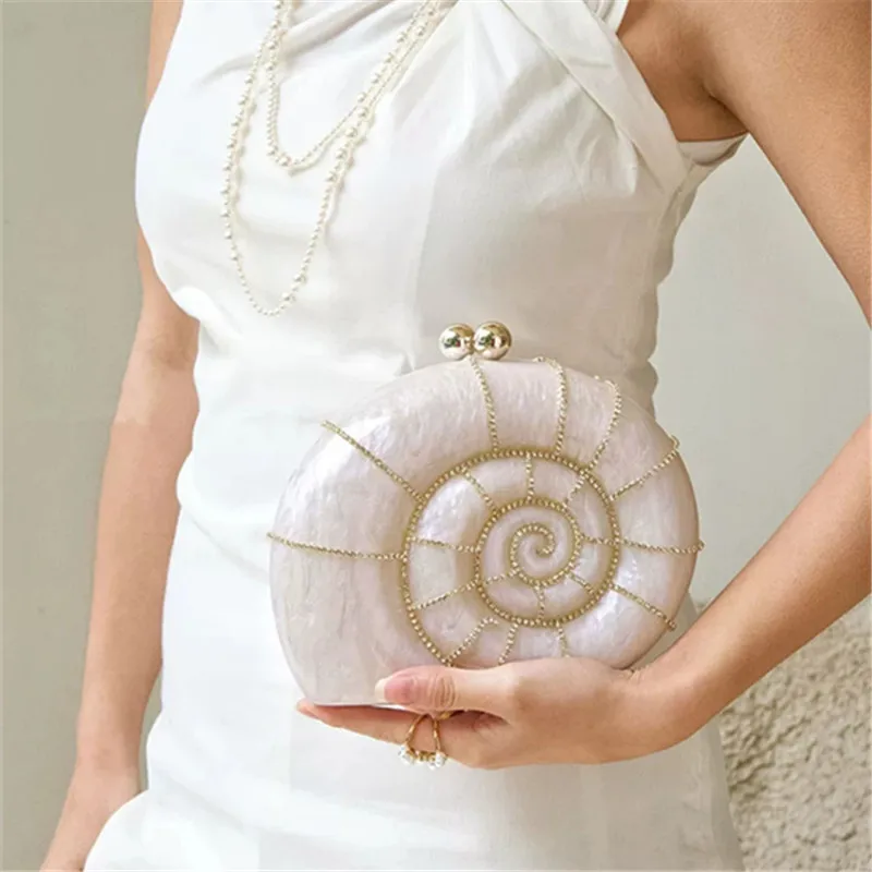 Women's Banquet bag Irregular Shell Acrylic Bag Fashionable Wedding Party And Banquet Handbag One Shoulder Diagonal Cross Bag
Women's Banquet bag Irregular Shell Acrylic Bag Fashionable Wedding Party And Banquet Handbag One Shoulder Diagonal Cross Bag