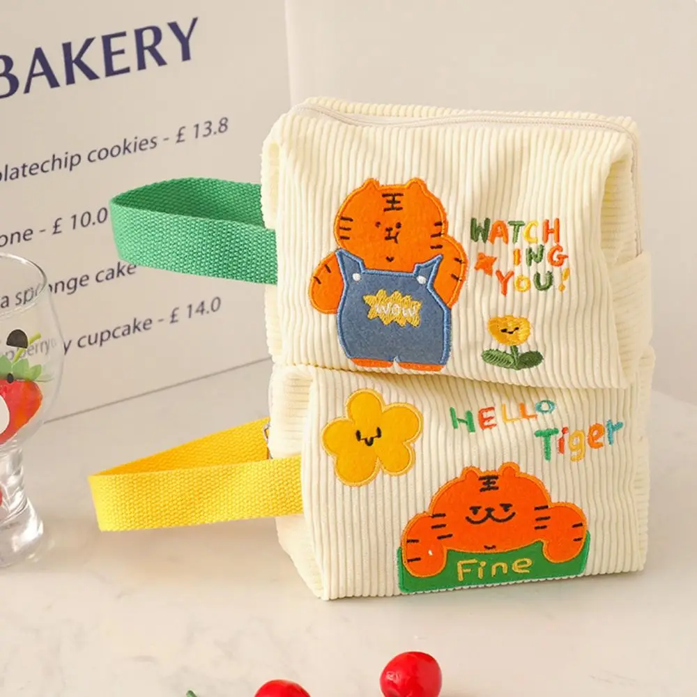 Large Capacity Corduroy Makeup Bag Handheld Little Tiger Embroidery Handbag Washing Bag Travel
Large Capacity Corduroy Makeup Bag Handheld Little Tiger Embroidery Handbag Washing Bag Travel