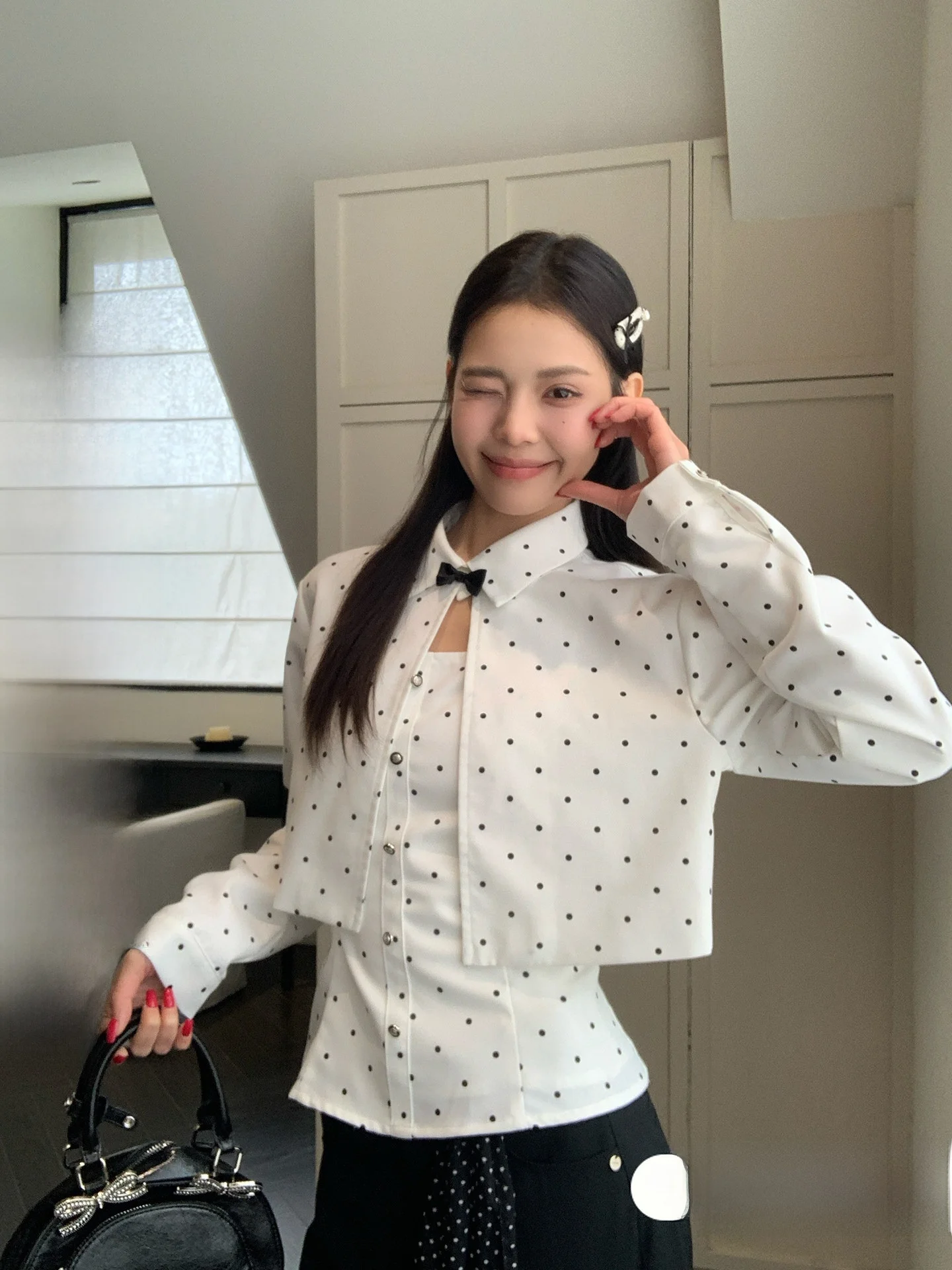 White Polka Dot Short Collar Thin Outerwear Women's Spring Korean Style Beautiful Sui Mu Small Open Cardigan Top
White Polka Dot Short Collar Thin Outerwear Women's Spring Korean Style Beautiful Sui Mu Small Open Cardigan Top