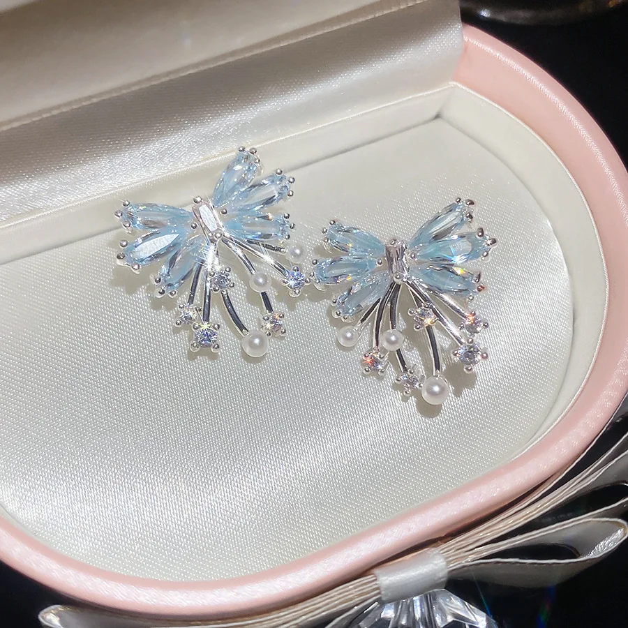 Sparkling Zircon Butterfly Stud Earrings for Women Girls Delicate Imitation Pearl Bow Ear Studs Fashion Jewelry Birthday Gift
Sparkling Zircon Butterfly Stud Earrings for Women Girls Delicate Imitation Pearl Bow Ear Studs Fashion Jewelry Birthday Gift