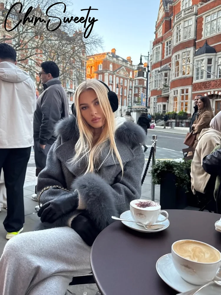 Elegant Fur Woolen Patchwork Women Coat Solid Loose Long Sleeve Pocket Button Female Jacket 2025 Autumn Winter Lady Outwear New
Elegant Fur Woolen Patchwork Women Coat Solid Loose Long Sleeve Pocket Button Female Jacket 2025 Autumn Winter Lady Outwear New