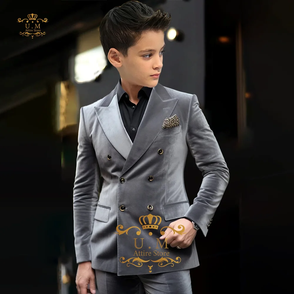 Formal Grey 2pcs Boy's Tailored Suit Double Breasted Velvet Jacket Pants Set for Wedding Pageboy Birthday School Party Dress
Formal Grey 2pcs Boy's Tailored Suit Double Breasted Velvet Jacket Pants Set for Wedding Pageboy Birthday School Party Dress