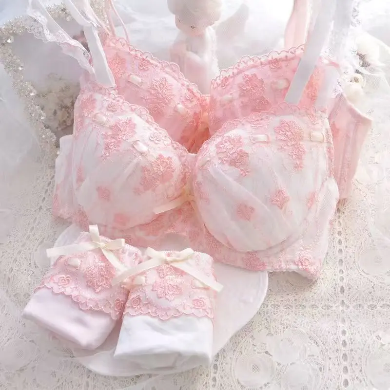 Japanese underwear girls gather comfortable breathable Embroider sweet Lace sexy bra
Japanese underwear girls gather comfortable breathable Embroider sweet Lace sexy bra