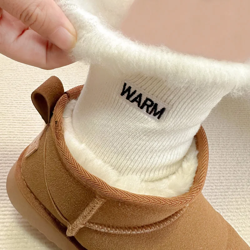 Autumn Winter Super Warm Snow Socks Unisex Winter Plush Thickened Long Plush Cold Resistant Pure Cotton Men Women Stockings
Autumn Winter Super Warm Snow Socks Unisex Winter Plush Thickened Long Plush Cold Resistant Pure Cotton Men Women Stockings