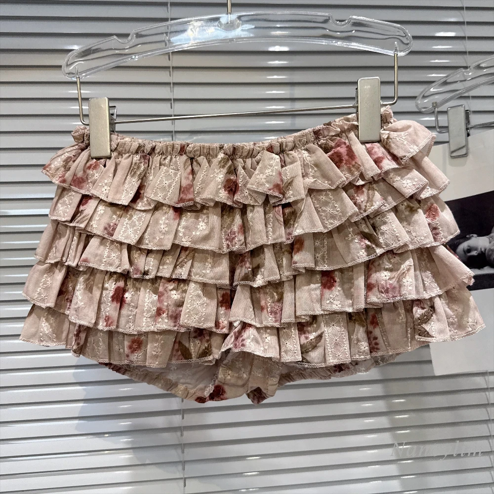 2026 Summer New Sweet Tie-dye Embroidered Floral Tiered Mini Skirt, Sweet Multi-layered Ruffles Skirts for Women
2026 Summer New Sweet Tie-dye Embroidered Floral Tiered Mini Skirt, Sweet Multi-layered Ruffles Skirts for Women