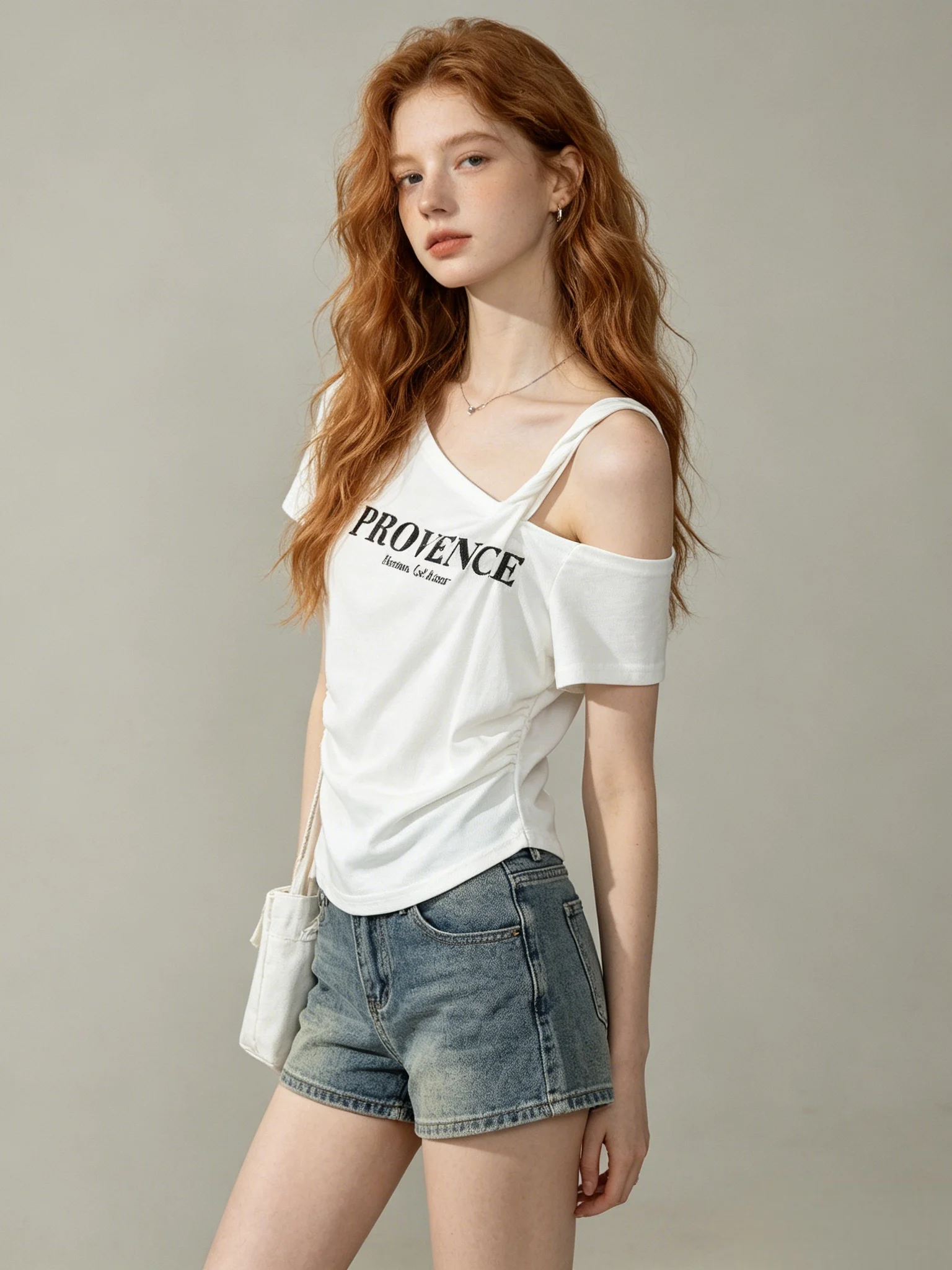 Retro American Sweet And Spicy Short Sleeve T-Shirt Summer Slimming Waist Design Printed Short Top Casual Style for Women
Retro American Sweet And Spicy Short Sleeve T-Shirt Summer Slimming Waist Design Printed Short Top Casual Style for Women