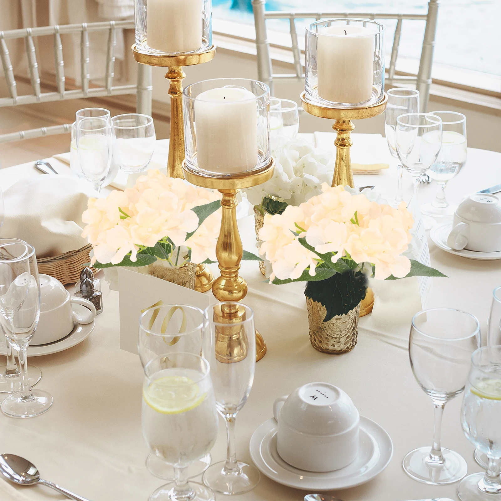 10Pcs Beautiful Hydrangea Bouquet Decoration Long-Term Fake Flowers for Home Festivals Dancing Party Photography Decor
10Pcs Beautiful Hydrangea Bouquet Decoration Long-Term Fake Flowers for Home Festivals Dancing Party Photography Decor