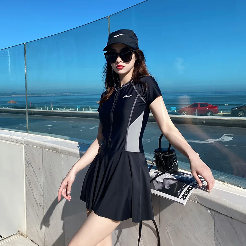 One Piece Swimsuit Women Push Up Conservative Swimwear Elastic Bathing Suit Female Solid Beachwear 2024 Monokini Plus Size
One Piece Swimsuit Women Push Up Conservative Swimwear Elastic Bathing Suit Female Solid Beachwear 2024 Monokini Plus Size