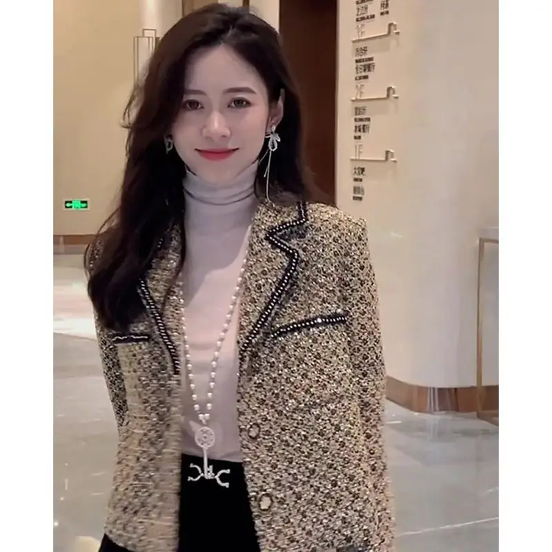 Small Fragrance Style Short Jacket Spring and Autumn Style Celebrity Girl High-end Temperament Versatile Top
Small Fragrance Style Short Jacket Spring and Autumn Style Celebrity Girl High-end Temperament Versatile Top