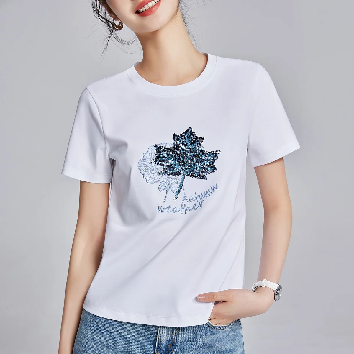 2025 Summer New Women's Style Solid Color Maple Leaf Print Short Sleeve Comfortable Loose and Breathable Good Choice for Besties
2025 Summer New Women's Style Solid Color Maple Leaf Print Short Sleeve Comfortable Loose and Breathable Good Choice for Besties