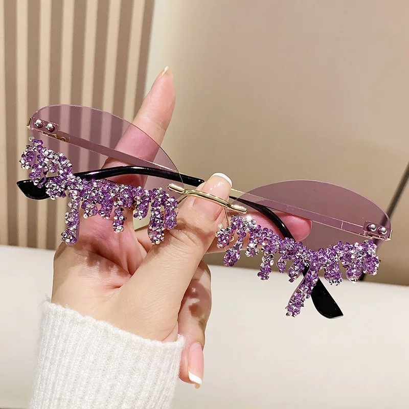Diamond Rimless Cute Tear Shaped Sunglasses With Rhinestones Women Fashion Decorative Shades Trendy Stylish Design Sun Glasses
Diamond Rimless Cute Tear Shaped Sunglasses With Rhinestones Women Fashion Decorative Shades Trendy Stylish Design Sun Glasses