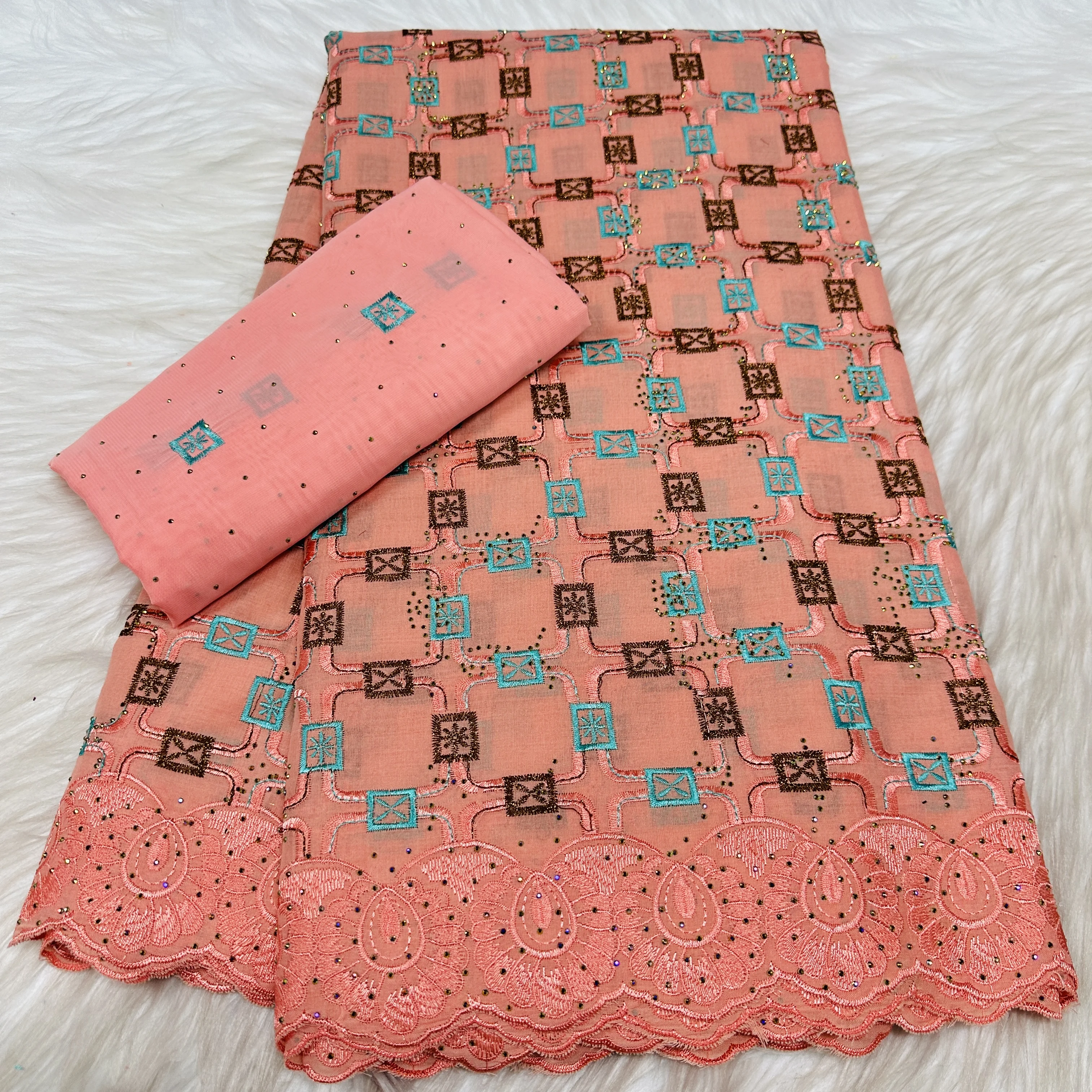 5+2 Yard Scarf African Nigeria Swiss Voile Lace Fabric 2026 Embroidery Shiny Cotton Latest Dubai Style
5+2 Yard Scarf African Nigeria Swiss Voile Lace Fabric 2026 Embroidery Shiny Cotton Latest Dubai Style