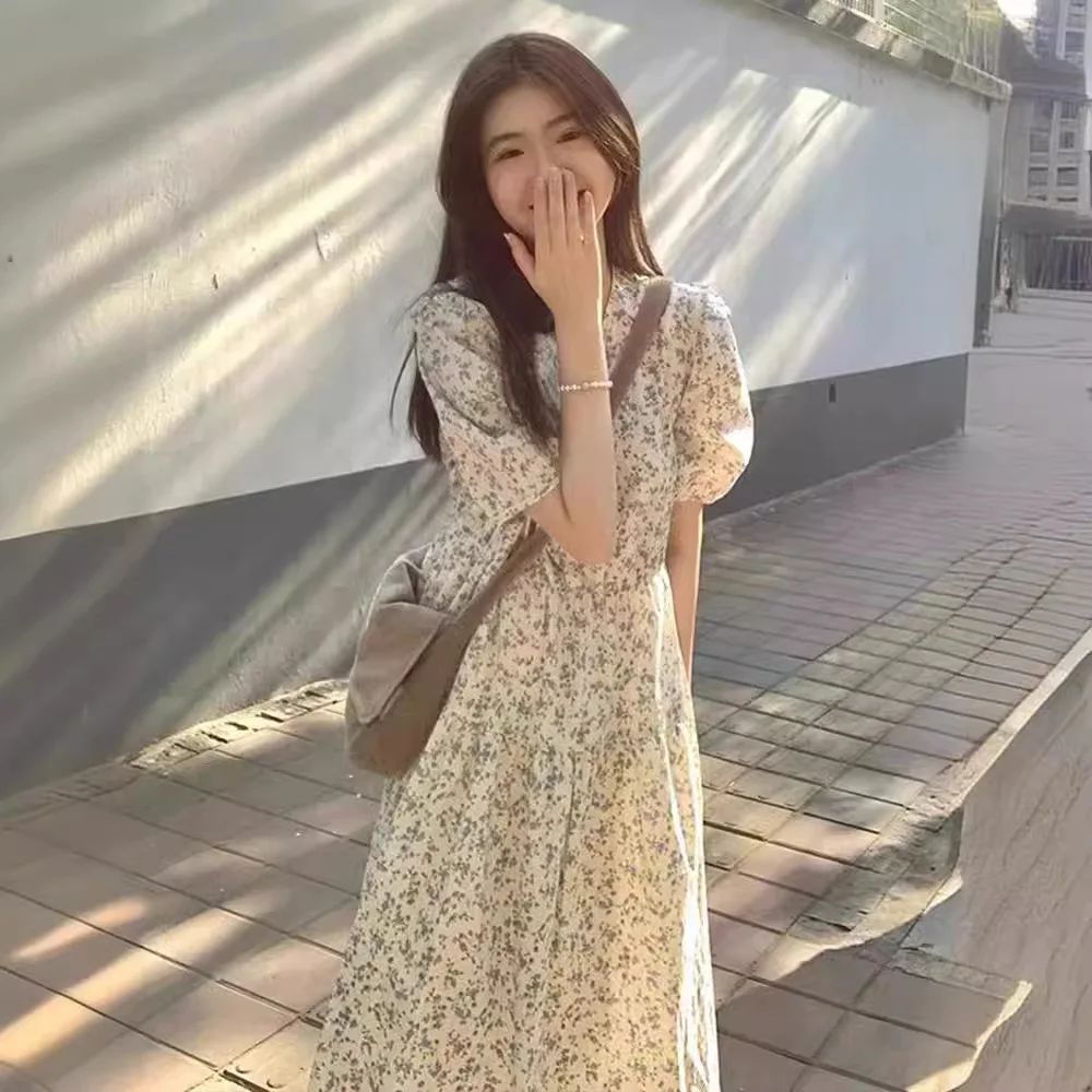 Spring 2024 Women's Floral Print Chiffon Dress Waist-Cinched Long Skirt High Waist A-Line Midi Dress Polyester Fiber Short Sl...
Spring 2024 Women's Floral Print Chiffon Dress Waist-Cinched Long Skirt High Waist A-Line Midi Dress Polyester Fiber Short Sl...