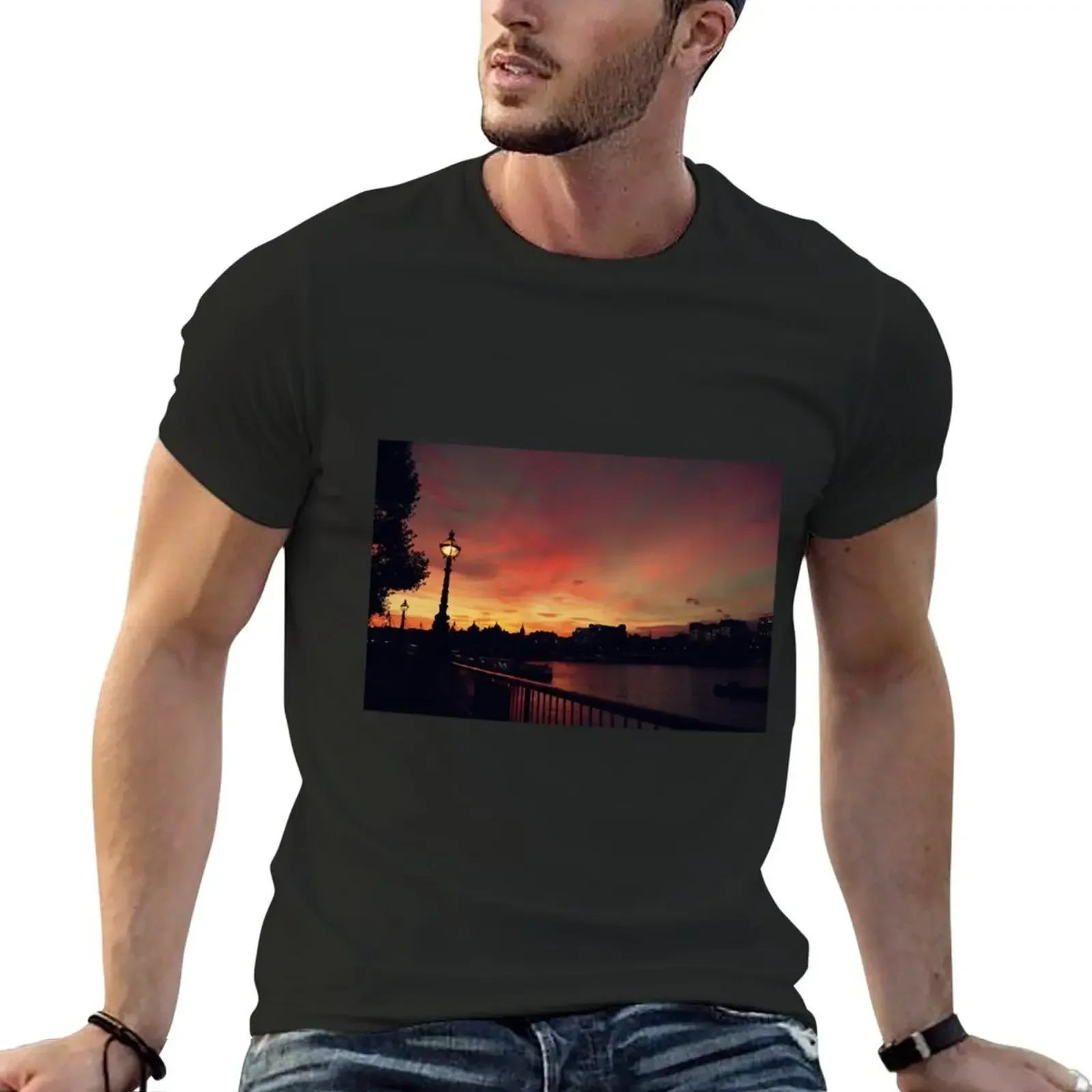 Southbank Sunset T-Shirt anime figures vintage anime shirt tops custom t shirt oversized t shirt men
Southbank Sunset T-Shirt anime figures vintage anime shirt tops custom t shirt oversized t shirt men