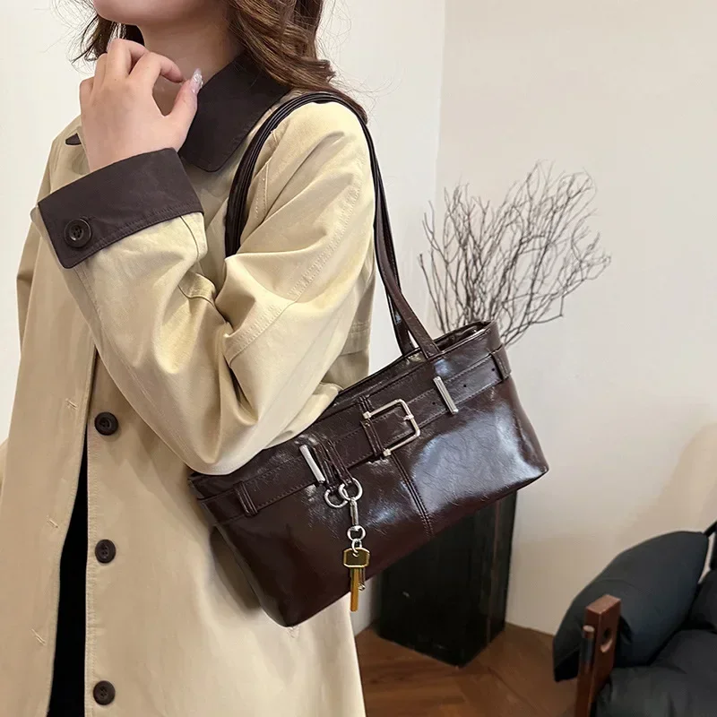 2025 New Arrival Gothic Shoulder Bag, Women's Premium Crossbody/Underarm Tote for Cold-Weather Fashion Essentials
2025 New Arrival Gothic Shoulder Bag, Women's Premium Crossbody/Underarm Tote for Cold-Weather Fashion Essentials