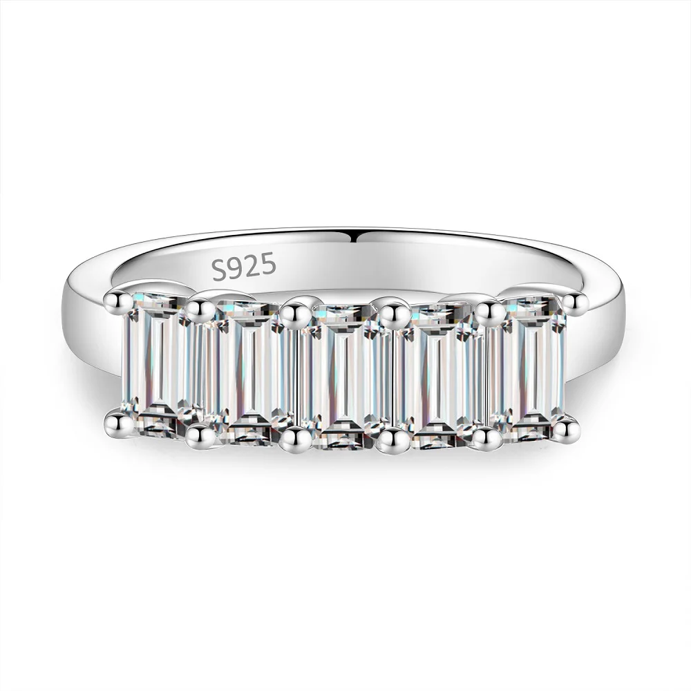 Luxury 3x5mm Full Moissanite Daily Wear Women Ring-925 Sterling Silver Jewelry Gift-Size 5~9
Luxury 3x5mm Full Moissanite Daily Wear Women Ring-925 Sterling Silver Jewelry Gift-Size 5~9