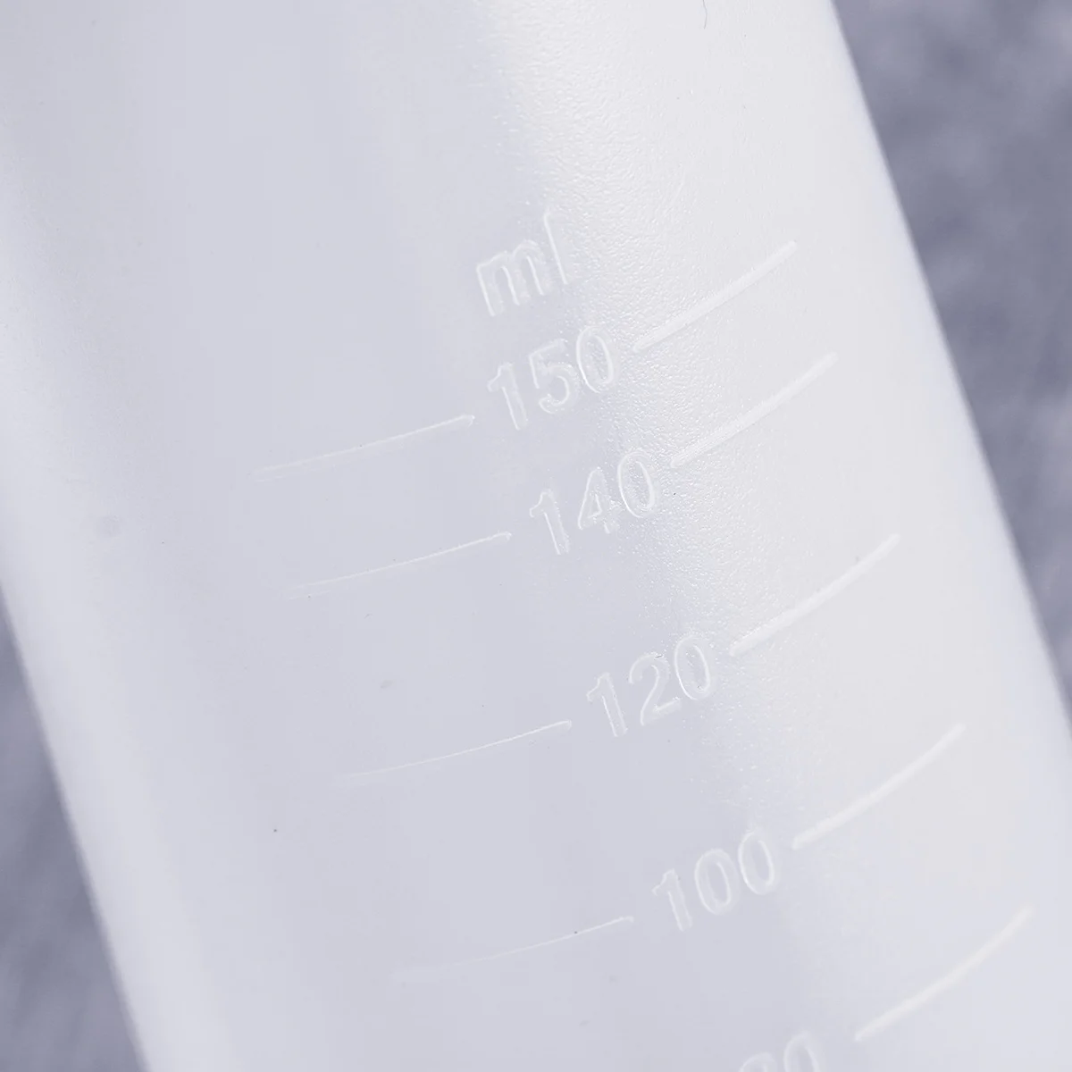 2pcs Large Capacity Dry Cleaning Pot Fine Scale Anti-Slip Grip Bottle For Hair Store Household Refillable Squeeze
2pcs Large Capacity Dry Cleaning Pot Fine Scale Anti-Slip Grip Bottle For Hair Store Household Refillable Squeeze