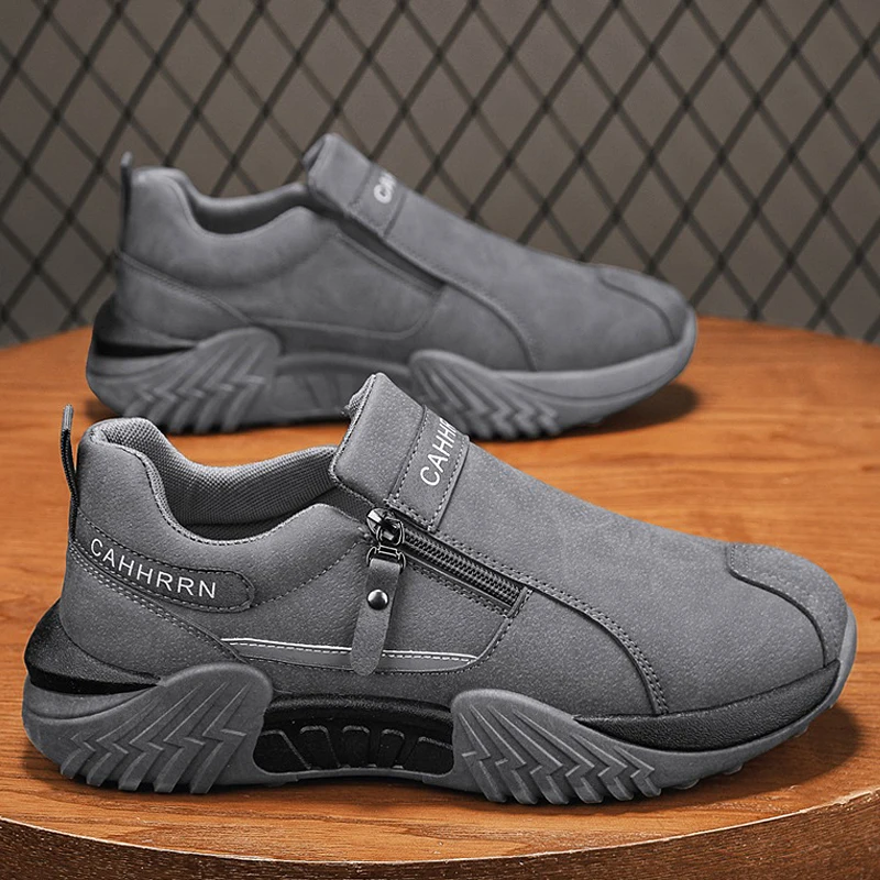 Мужская повседневная спортивная обувь. Удобные мягкие кроссовки. Очень большие размеры 46, 47, 48, для прогулок, бега.
Мужская повседневная спортивная обувь. Удобные мягкие кроссовки. Очень большие размеры 46, 47, 48, для прогулок, бега.