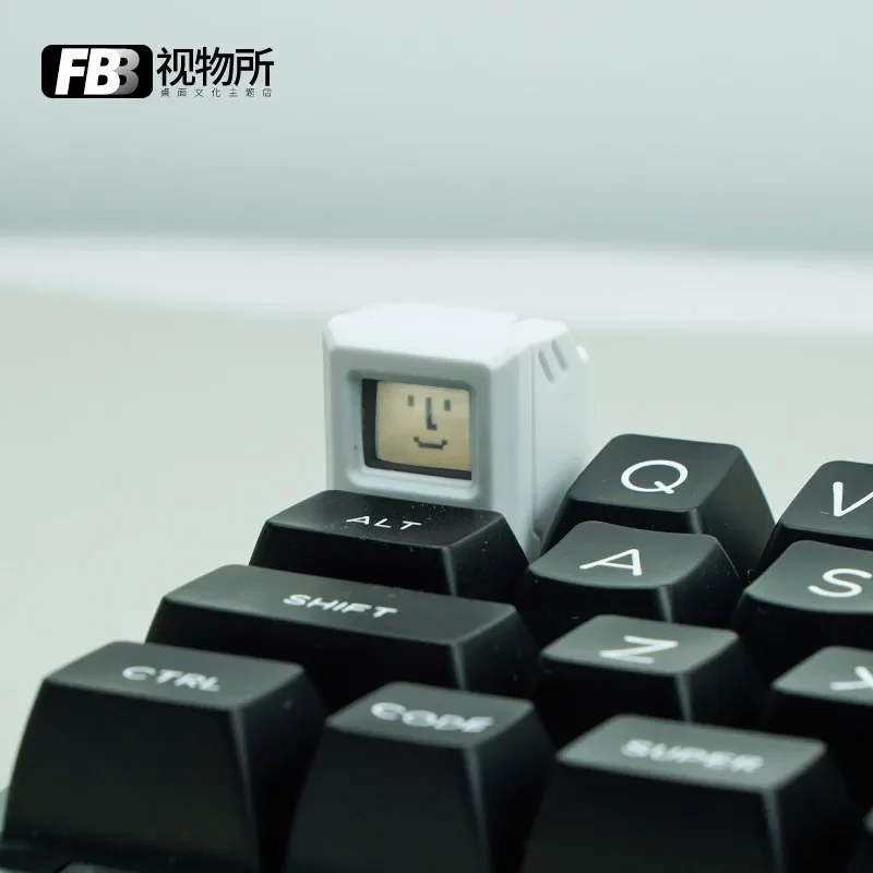 Magnetic MAC personalized light-transmitting mechanical keyboard keycap single creative gift
Magnetic MAC personalized light-transmitting mechanical keyboard keycap single creative gift