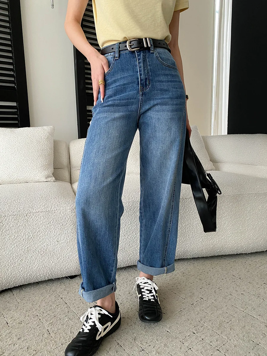 Spring and summer women's casual solid color curved cut straight tube narrow version slimming jeans
Spring and summer women's casual solid color curved cut straight tube narrow version slimming jeans