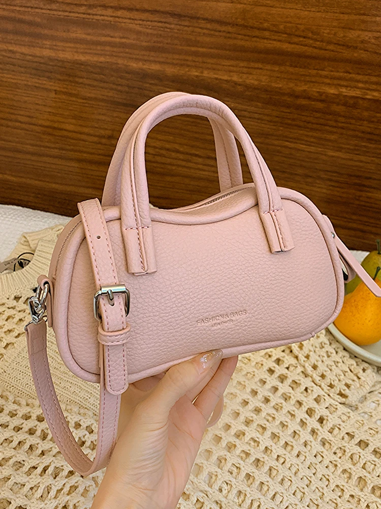 Solid Color Versatile Handbag For Women 2024 Summer New Trend Single Shoulder Crossbody Pack Pu Leather Commuting Shopping Bags
Solid Color Versatile Handbag For Women 2024 Summer New Trend Single Shoulder Crossbody Pack Pu Leather Commuting Shopping Bags