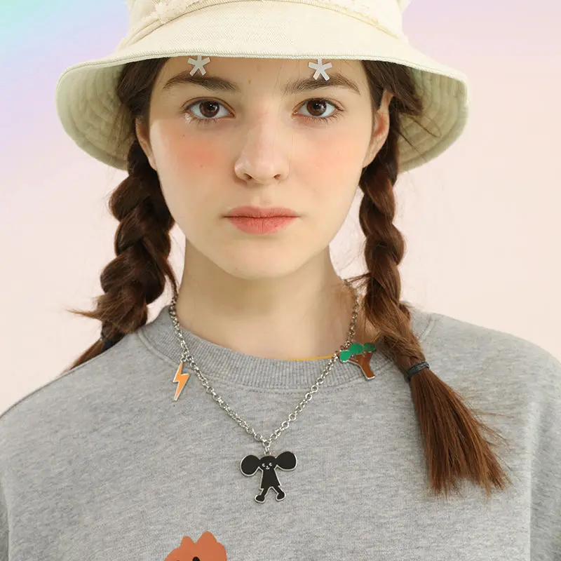 Group Original Innovative Takasha Necklace New Niche Design Pendant Chain Couple Necklace 
Group Original Innovative Takasha Necklace New Niche Design Pendant Chain Couple Necklace