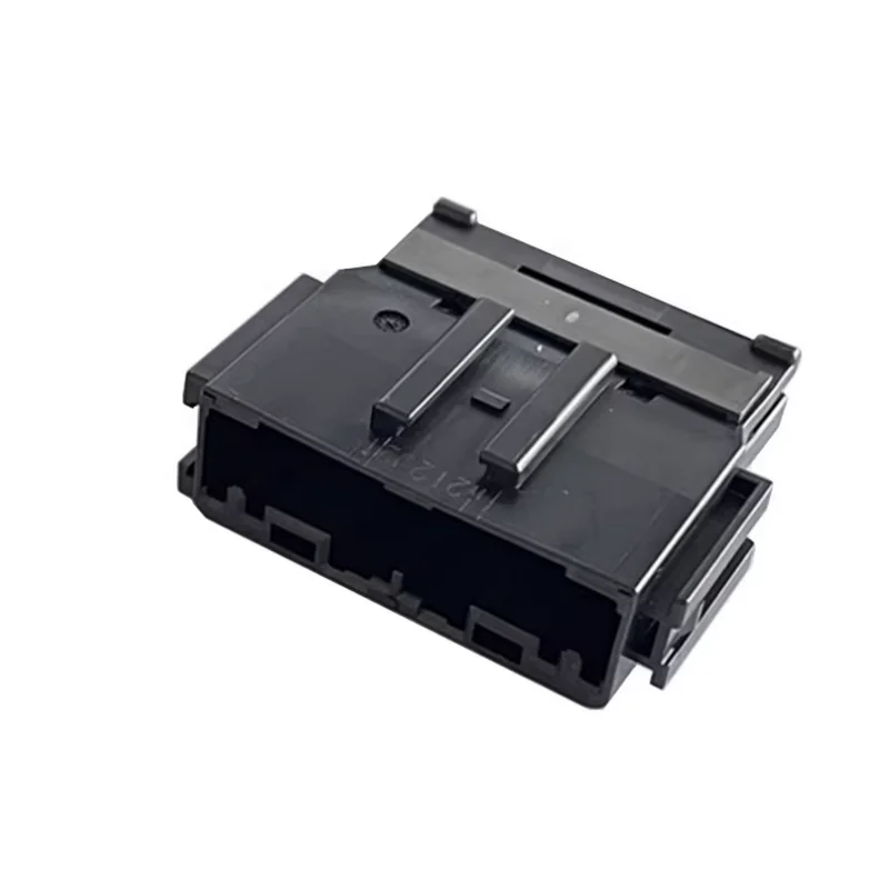 2 шт. оригинальный автомобильный разъем MX84B028PF1 28P черный мужской резиновый корпус
2 шт. оригинальный автомобильный разъем MX84B028PF1 28P черный мужской резиновый корпус