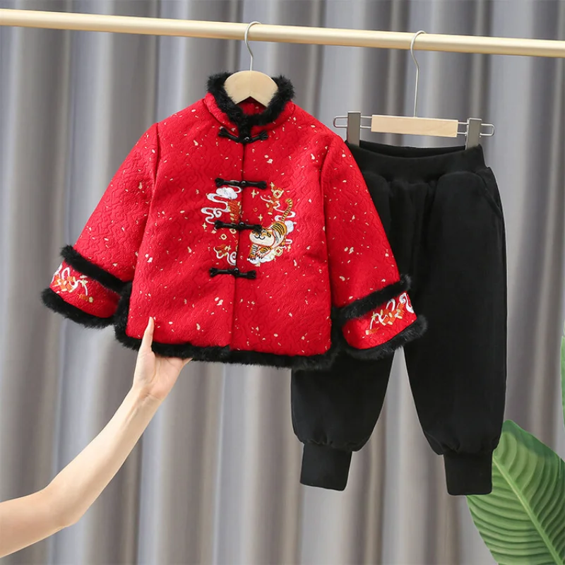 Children's Tang Suit Boys' Set Autumn Winter Baby's Chinese New Year Dress Thickened Warm First Year Dress Leisure Clothes
Children's Tang Suit Boys' Set Autumn Winter Baby's Chinese New Year Dress Thickened Warm First Year Dress Leisure Clothes