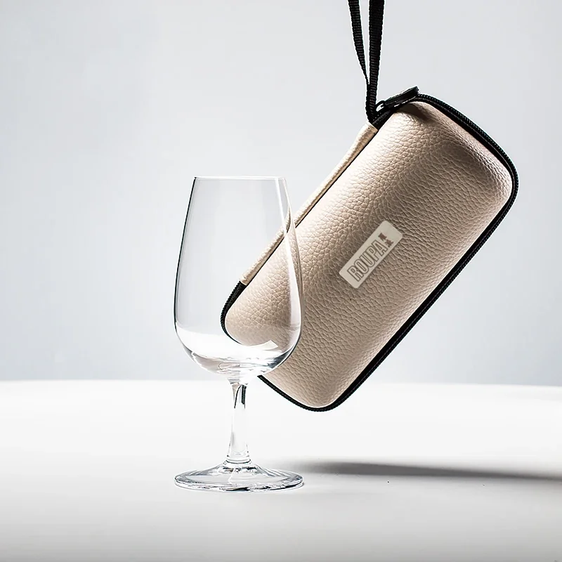 Whiskey Glass and Bag Set ISO Wine Tasting Glasses Crystal Glass Handmade Red Wine Glasses Gift Box Carrying Out Anti-drop Bag
Whiskey Glass and Bag Set ISO Wine Tasting Glasses Crystal Glass Handmade Red Wine Glasses Gift Box Carrying Out Anti-drop Bag