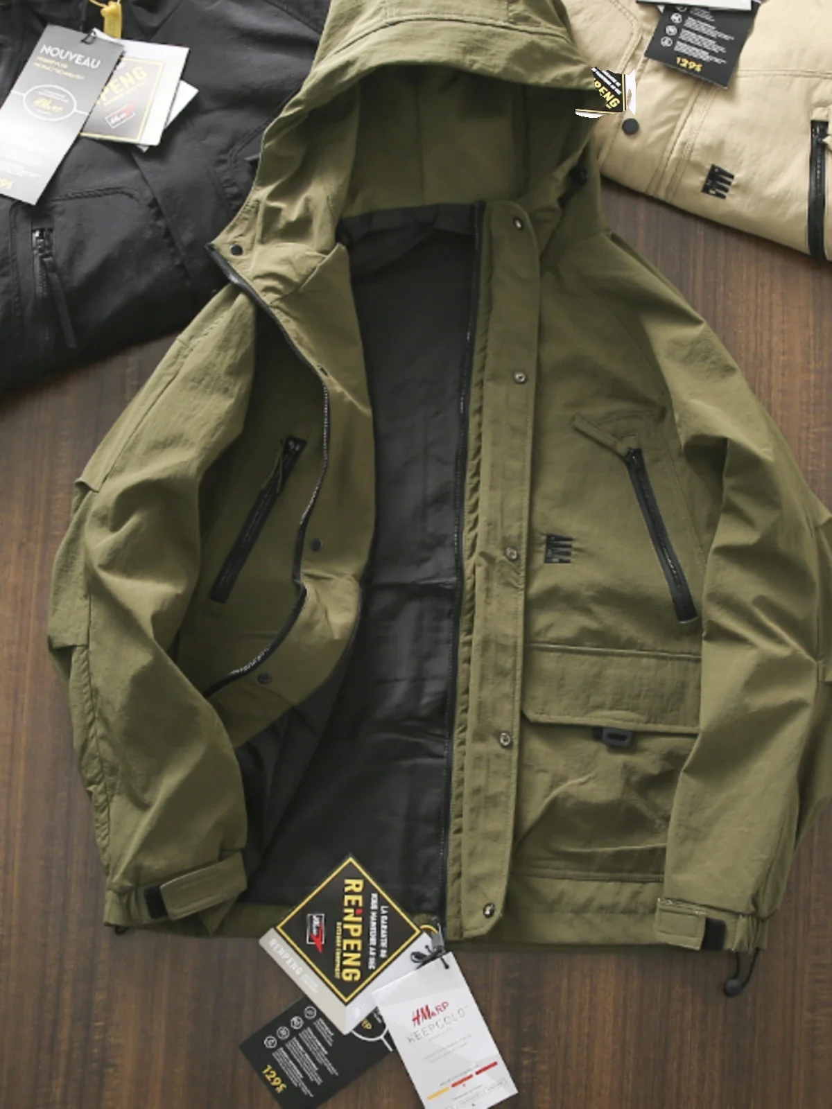 Водонепроницаемая мужская куртка для весны и осени, новая модель, многокарманная, рабочая, с капюшоном, ветрозащитная, модная, городская, молодежная, приталенная, в стиле кэжуал
Водонепроницаемая мужская куртка для весны и осени, новая модель, многокарманная, рабочая, с капюшоном, ветрозащитная, модная, городская, молодежная, приталенная, в стиле кэжуал