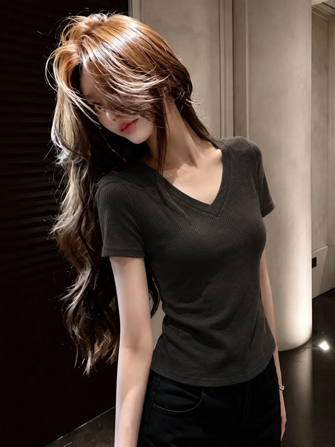 Slimming V-Neck Ice Silk Knitted T-Shirt Commute Casual Short Sleeve Bottoming Shirt Korean Style Straight Cut Summer Top
Slimming V-Neck Ice Silk Knitted T-Shirt Commute Casual Short Sleeve Bottoming Shirt Korean Style Straight Cut Summer Top