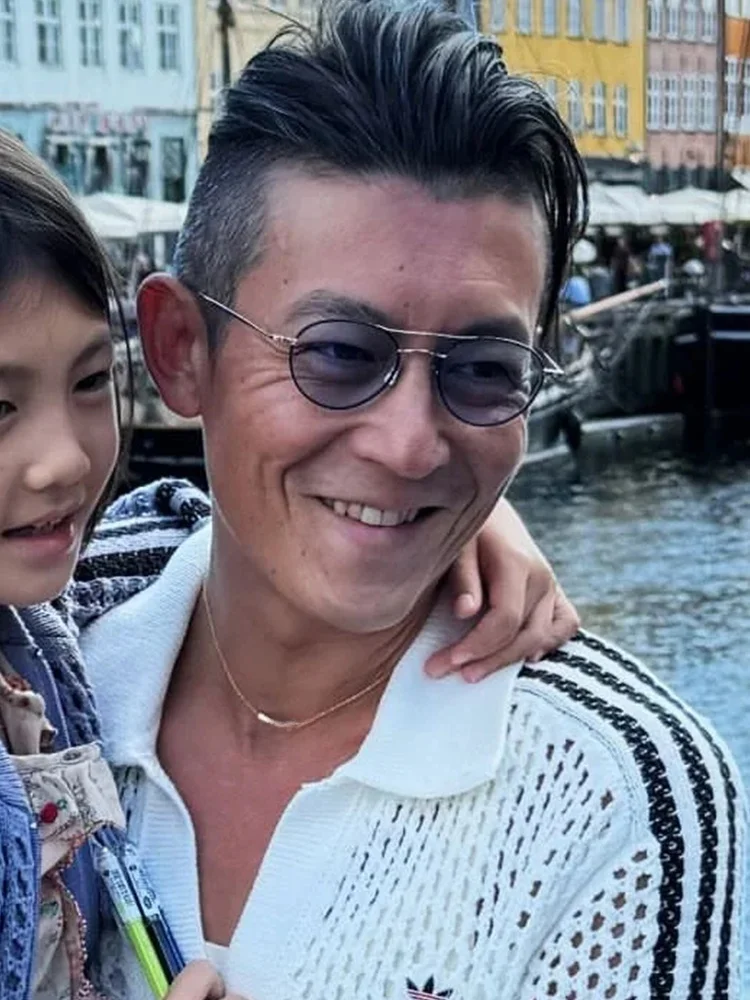 Солнцезащитные очки MOSCOT LEMTO ex Titanium с золотой оправой, носоупорами для маленького лица, черно-золотого цвета для мужчин и женщин
Солнцезащитные очки MOSCOT LEMTO ex Titanium с золотой оправой, носоупорами для маленького лица, черно-золотого цвета для мужчин и женщин