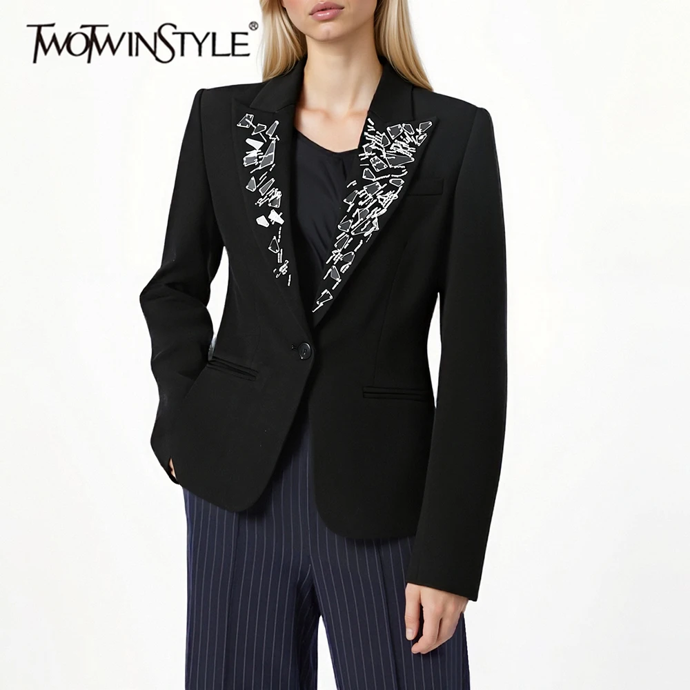 TWOTWINSTYLE однотонный утягивающий модный пиджак с украшением для женщин, лоскутное пальто с длинными рукавами и лацканами, карманами, женская одежда
TWOTWINSTYLE однотонный утягивающий модный пиджак с украшением для женщин, лоскутное пальто с длинными рукавами и лацканами, карманами, женская одежда