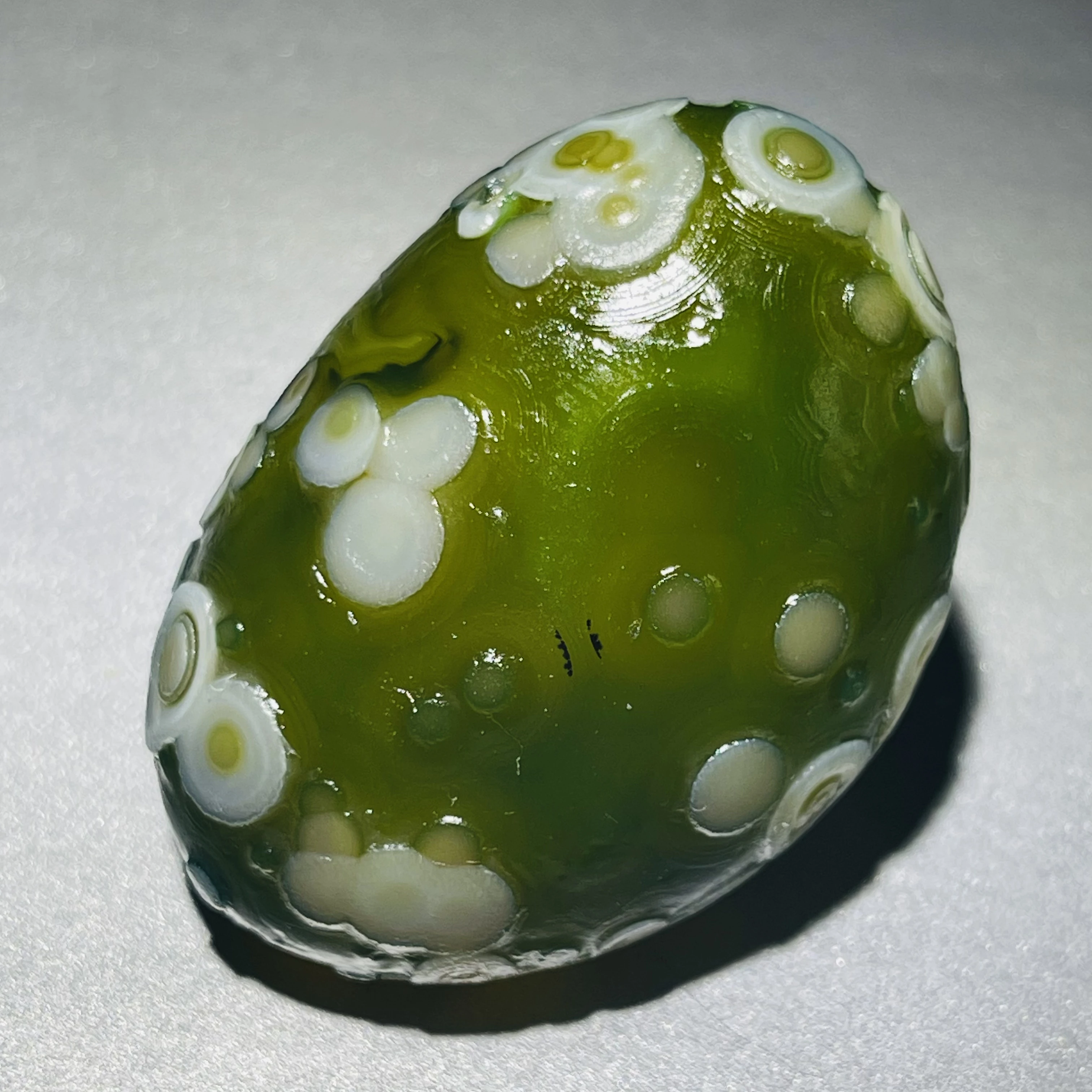 Pure Natural Green Agate Rough Positive Stone Rocks Colorful Flower Eye Agate Extremely Office Ornaments
Pure Natural Green Agate Rough Positive Stone Rocks Colorful Flower Eye Agate Extremely Office Ornaments