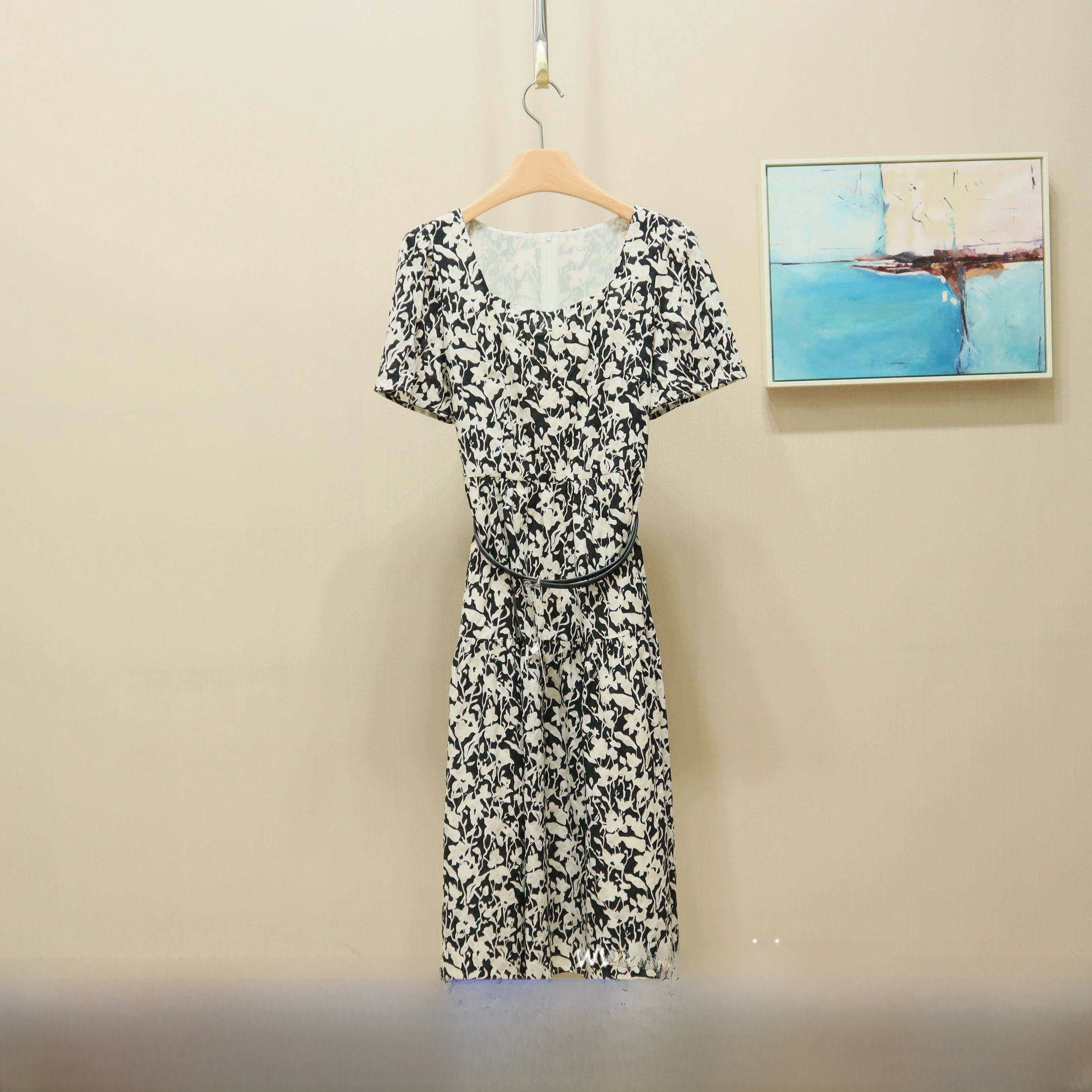 Elegant Floral Print Summer Dress High Waist A-Line Short Skirt British Style Cotton Casual Commute Fashion Ladies' Dress
Elegant Floral Print Summer Dress High Waist A-Line Short Skirt British Style Cotton Casual Commute Fashion Ladies' Dress