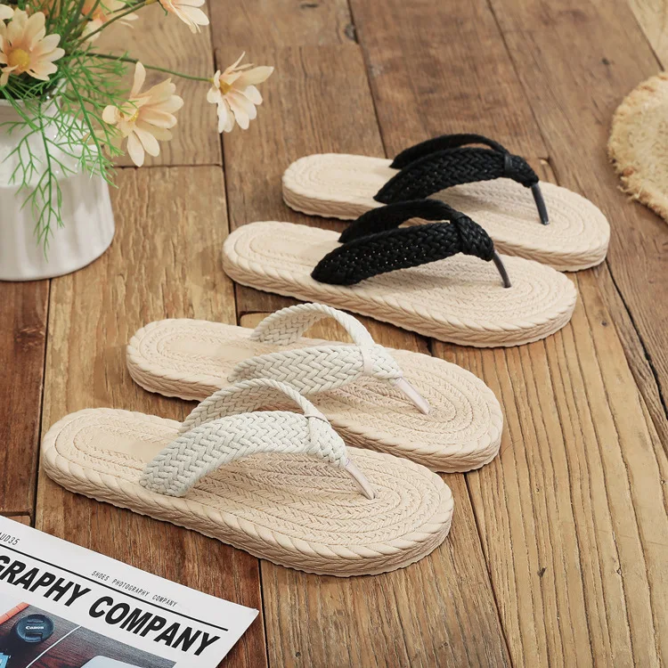 2026 New Women's Fashion Trend Ethnic Graffiti Anti-slip Wear-resistant Soft Sole Anti-linen Flip-flops
2026 New Women's Fashion Trend Ethnic Graffiti Anti-slip Wear-resistant Soft Sole Anti-linen Flip-flops