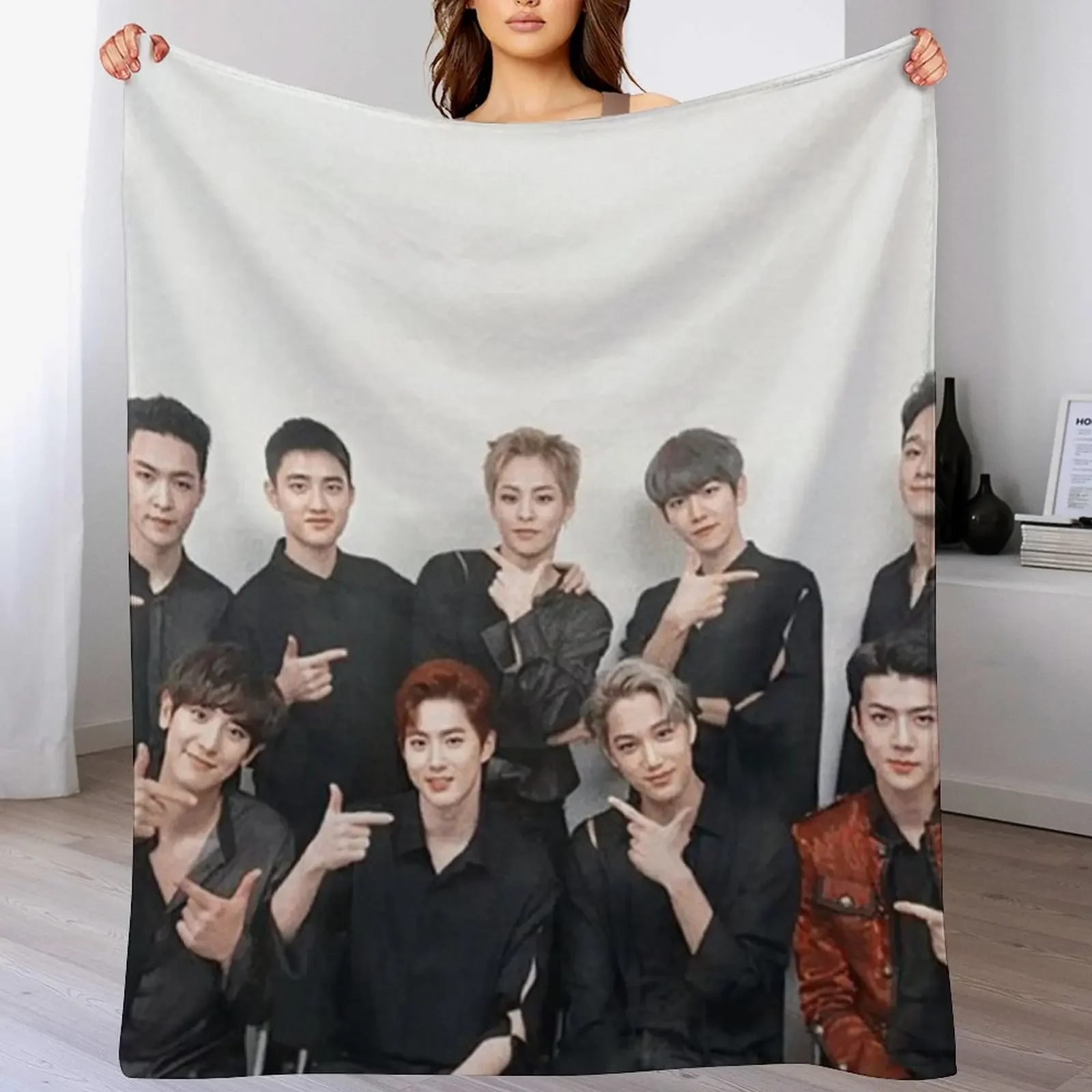 OT9.EXO.BOYZ Throw Blanket Plaid on the sofa Cute Plaid halloween blankets and throws Blankets
OT9.EXO.BOYZ Throw Blanket Plaid on the sofa Cute Plaid halloween blankets and throws Blankets