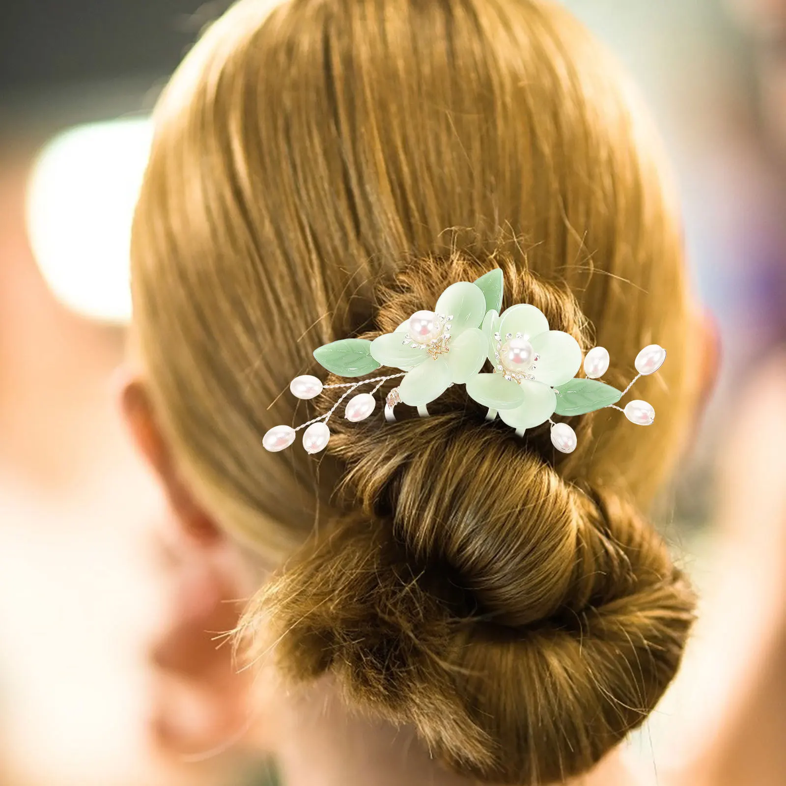 Floral Hair Comb Set Traditional Chinese Inserted Comb for Bride Bridesmaid Hanfu Wedding Event Elegant Hair Styling Ornament
Floral Hair Comb Set Traditional Chinese Inserted Comb for Bride Bridesmaid Hanfu Wedding Event Elegant Hair Styling Ornament