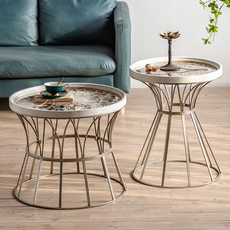 French light luxury coffee table retro glass balcony small round table decorative edge table
French light luxury coffee table retro glass balcony small round table decorative edge table