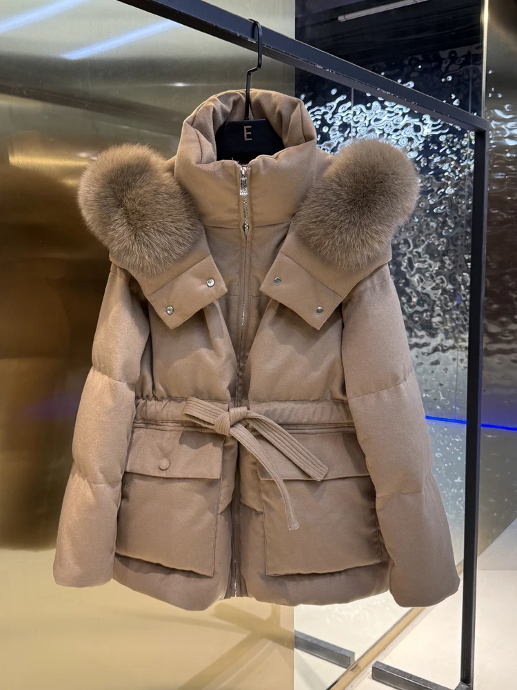 Fall Winter New Sle Women's Goose down Parka Coat with Large Fur Collar Casual Fit Stand Sve Length Long Sve
Fall Winter New Sle Women's Goose down Parka Coat with Large Fur Collar Casual Fit Stand Sve Length Long Sve