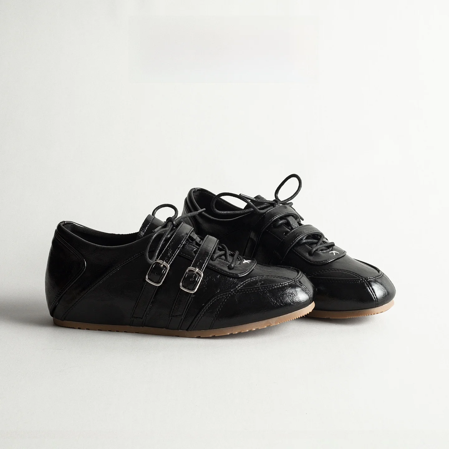 Genuine Leather Ballet Flat Shoes with Double Buckles Retro Casual Sports Mary Janes for Women Spring 2026 Versatile Laced De...
Genuine Leather Ballet Flat Shoes with Double Buckles Retro Casual Sports Mary Janes for Women Spring 2026 Versatile Laced De...